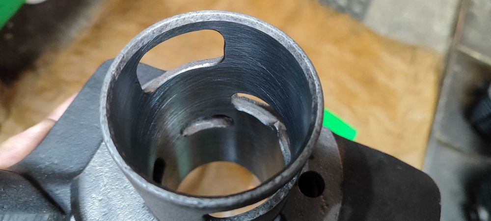 Cylindry CZ 350 Jak nowe po szlifie 6V żeliwne cylinder prawy lewy