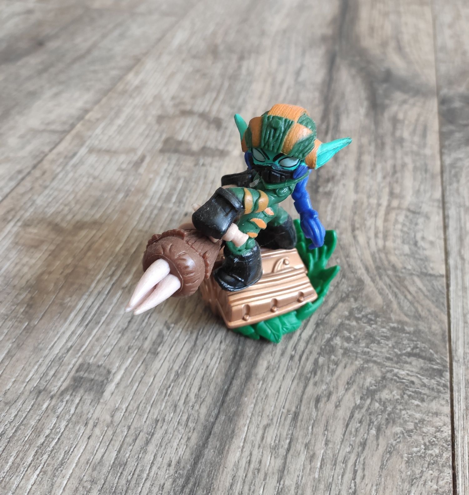 Figurka SuperaChargers Super Shot Stealth Elf Z gry serii Skylanders