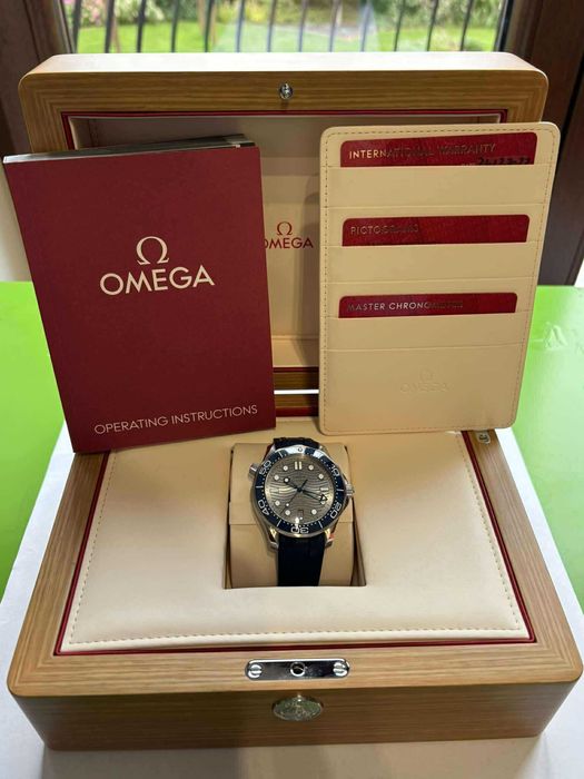 Omega Seamaster Diver 300M Ref.210.32.42.20.06.001