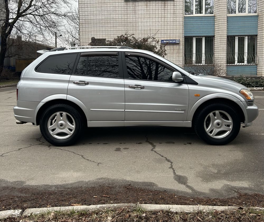 SsangYong Kyron позашляховик