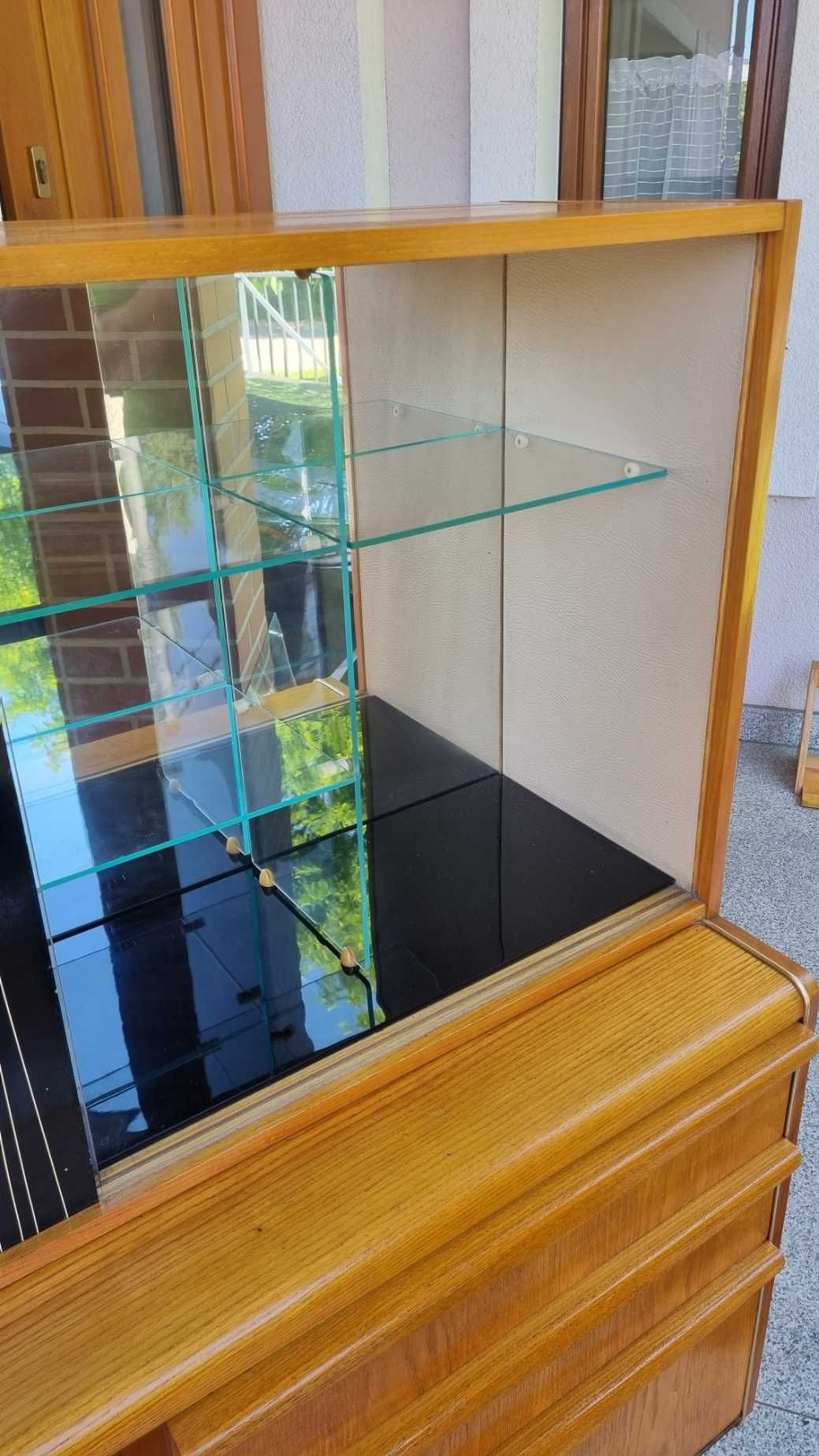 Kredens barek komoda proj. B. Landsman, Jitona, lata 60 Design PRL