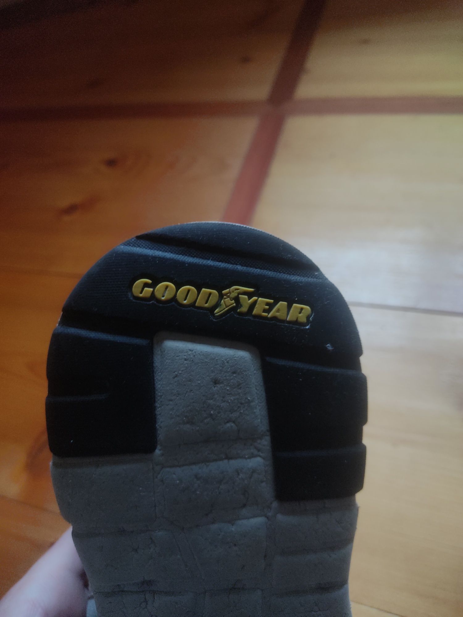 Кросівки Goodyear
