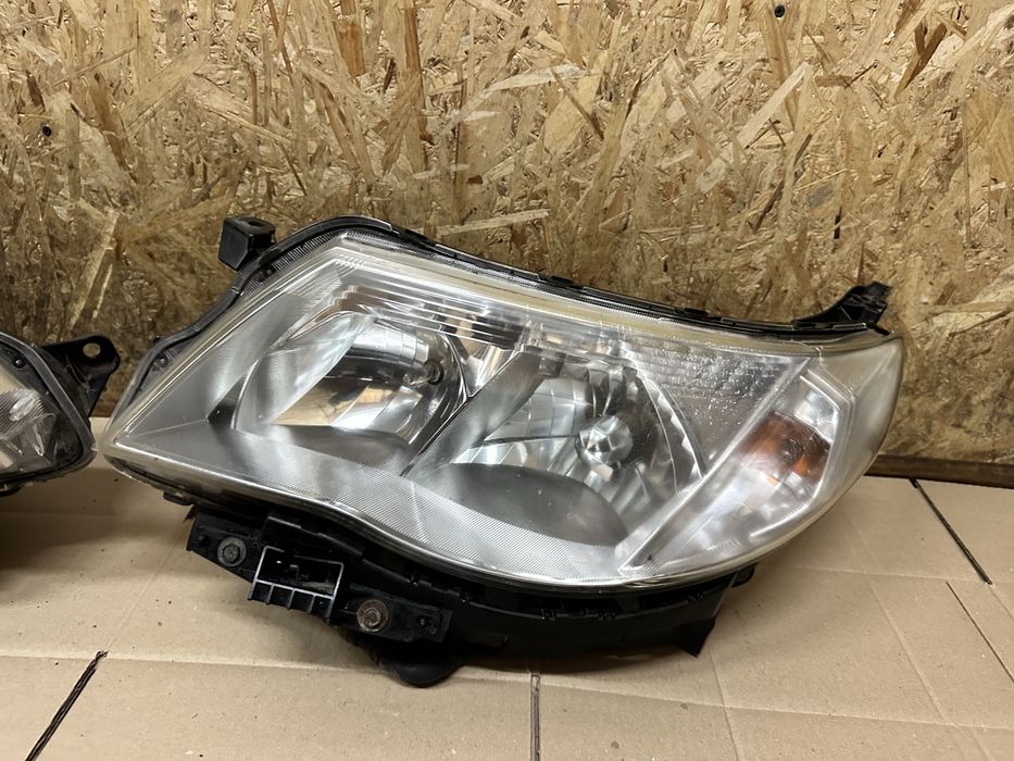 Передні фари Субару Форестер 3 Subaru Forester 3 2008—2012
