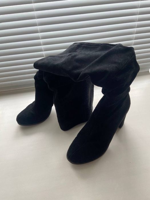 Замшеві осінні чоботи 38 розм.