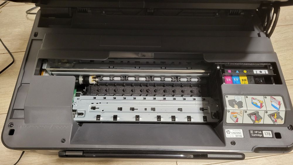 Струменевий (4 кольори) МФУ HP Photosmart (B010b) (CN255C)