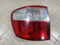 Lampa tył lewa Toyota Avensis Verso lift 03-06 wysyłka OLX