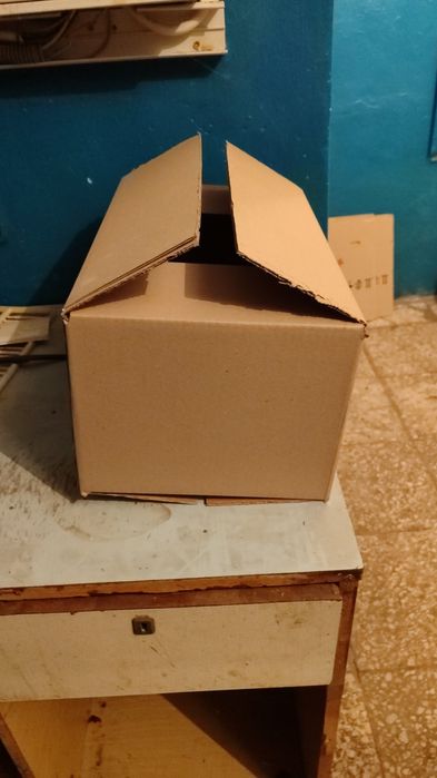 Продам картону упаковку размер 40*25,5*21h,Новая.Цена 3 грн за штуку.