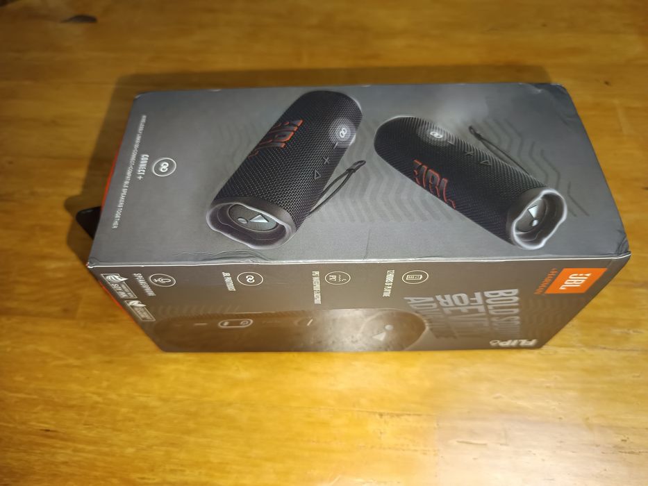 JBL Flip 6 preta