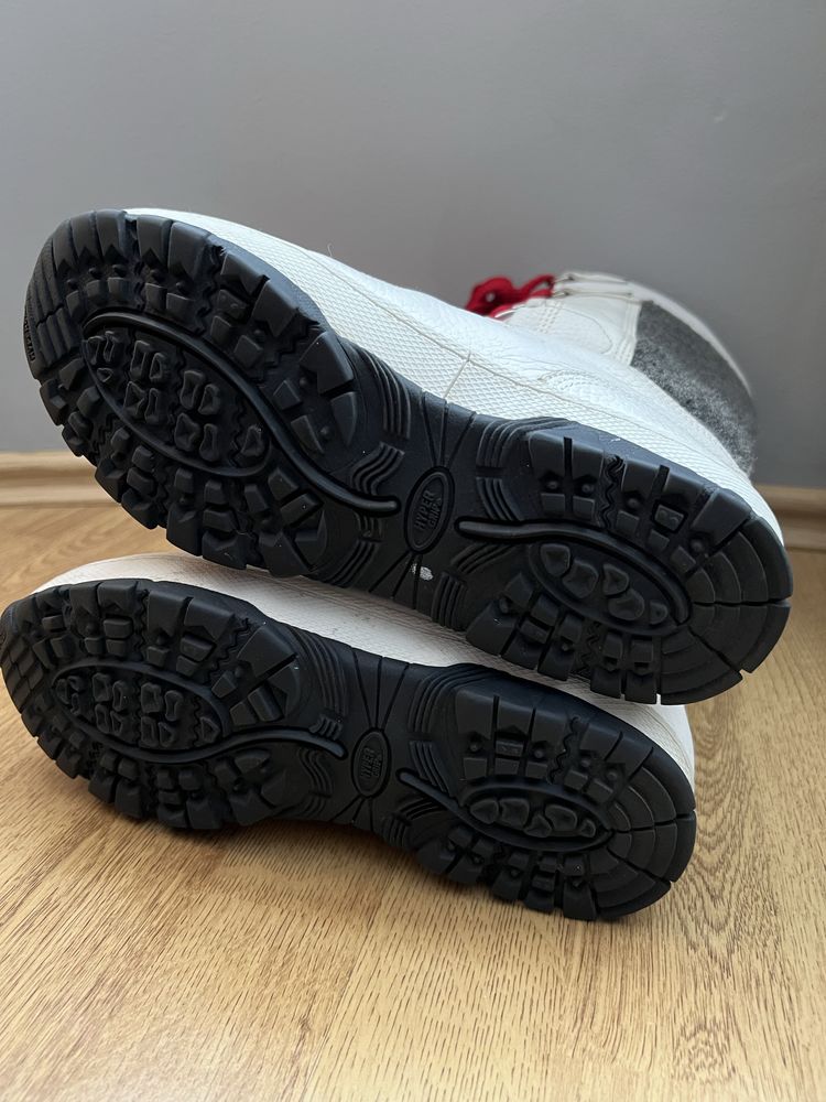 Buty skórzane wysokie kozaki ociepane wiązane tommy hilfiger