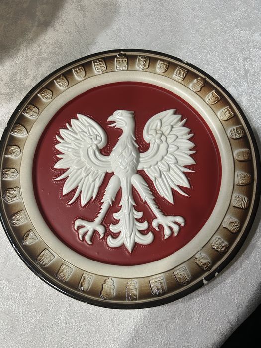 Talerz ozdobny z orłem z 49 wojewodztwami