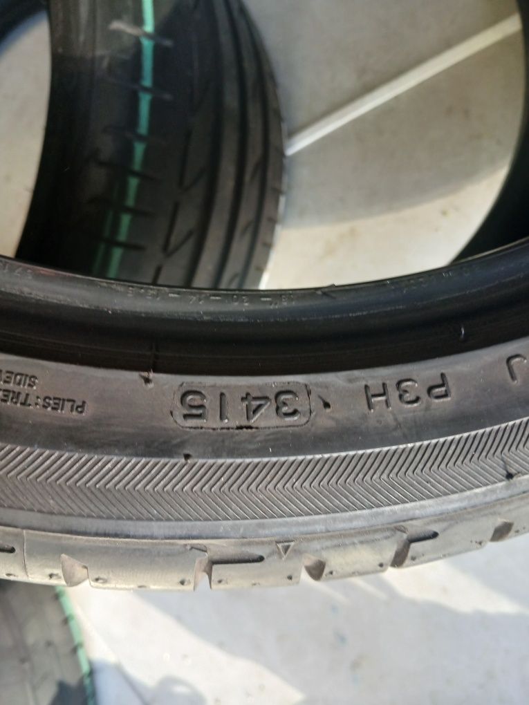 2 pneus 245 35 r18 RFT Bridgestone