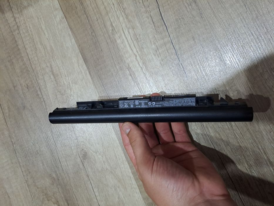 Продам Дисплей і батерею ноутбук HP
