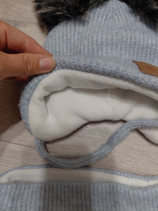 Дитяча зимова шапка на об'єм голови 44 см