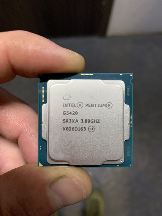Процесор Intel Pentium Gold G5420 3.8 GHz (s1151)