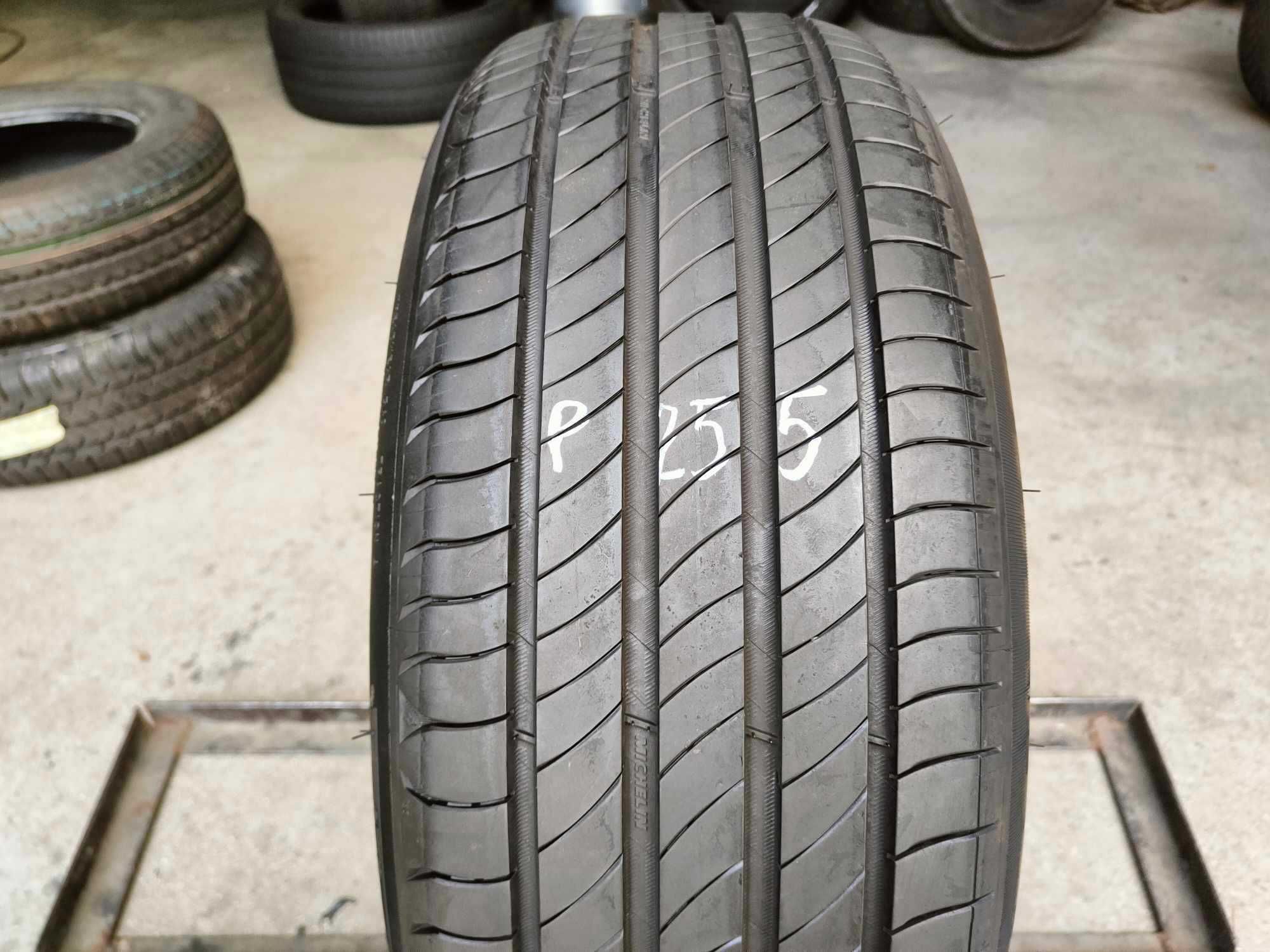 1x 235/45r20 MICHELIN PRIMACY 4 S1 100v 22r p255