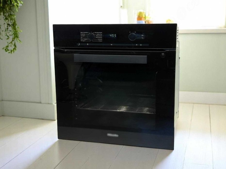 Black духова шафа Miele H 6267 B духовка
