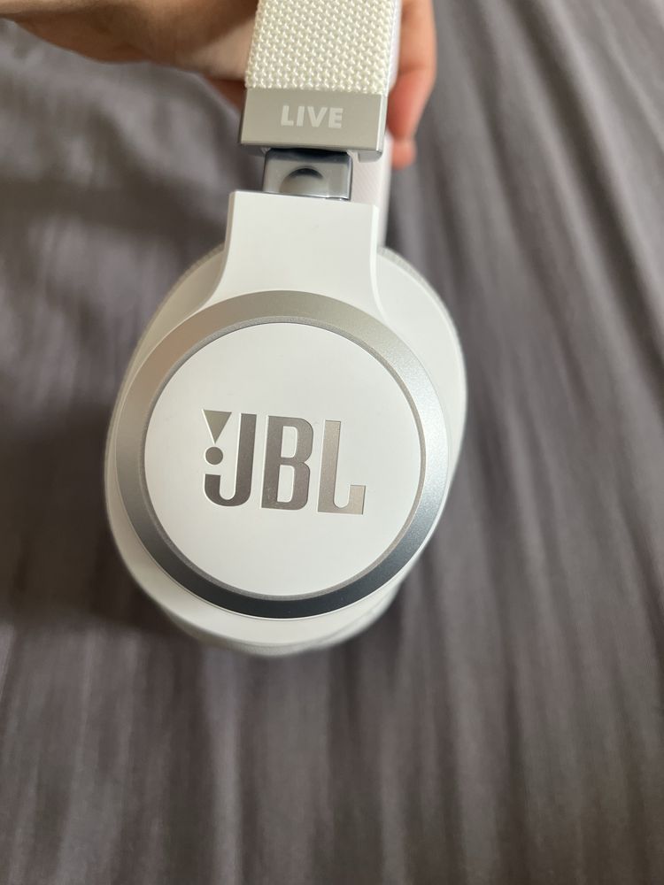 sluchawki jbl live 660nc