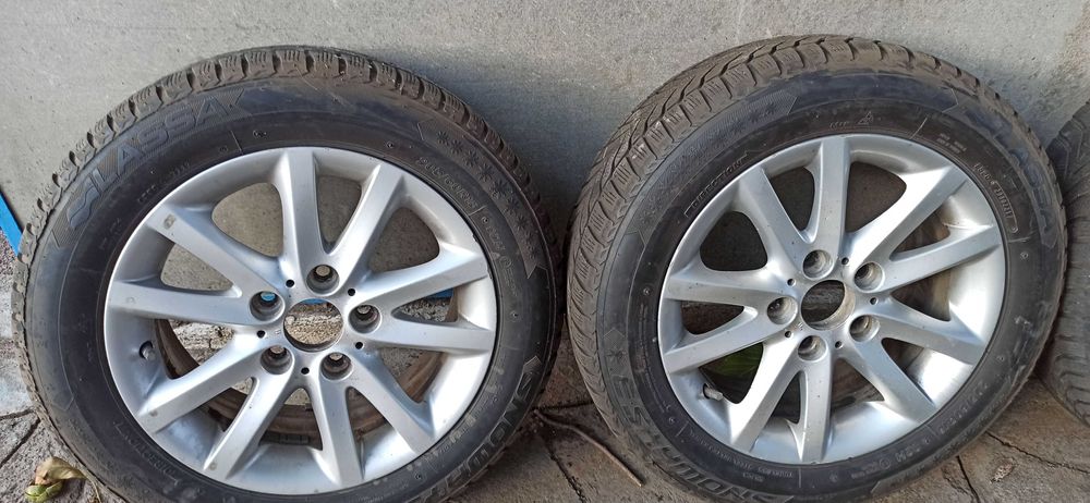 Шини з дисками BMW