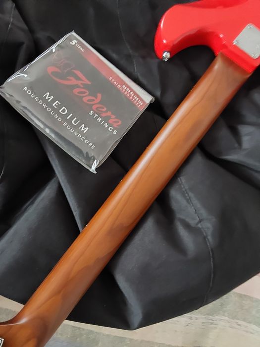 Baixo Marcus Miller P5 Alder 5 cordas