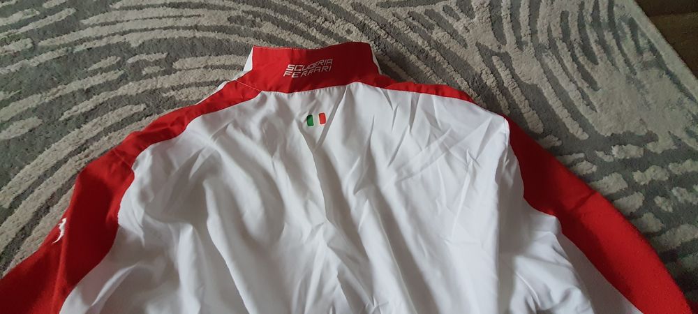 Dres Ferrari - oryginał