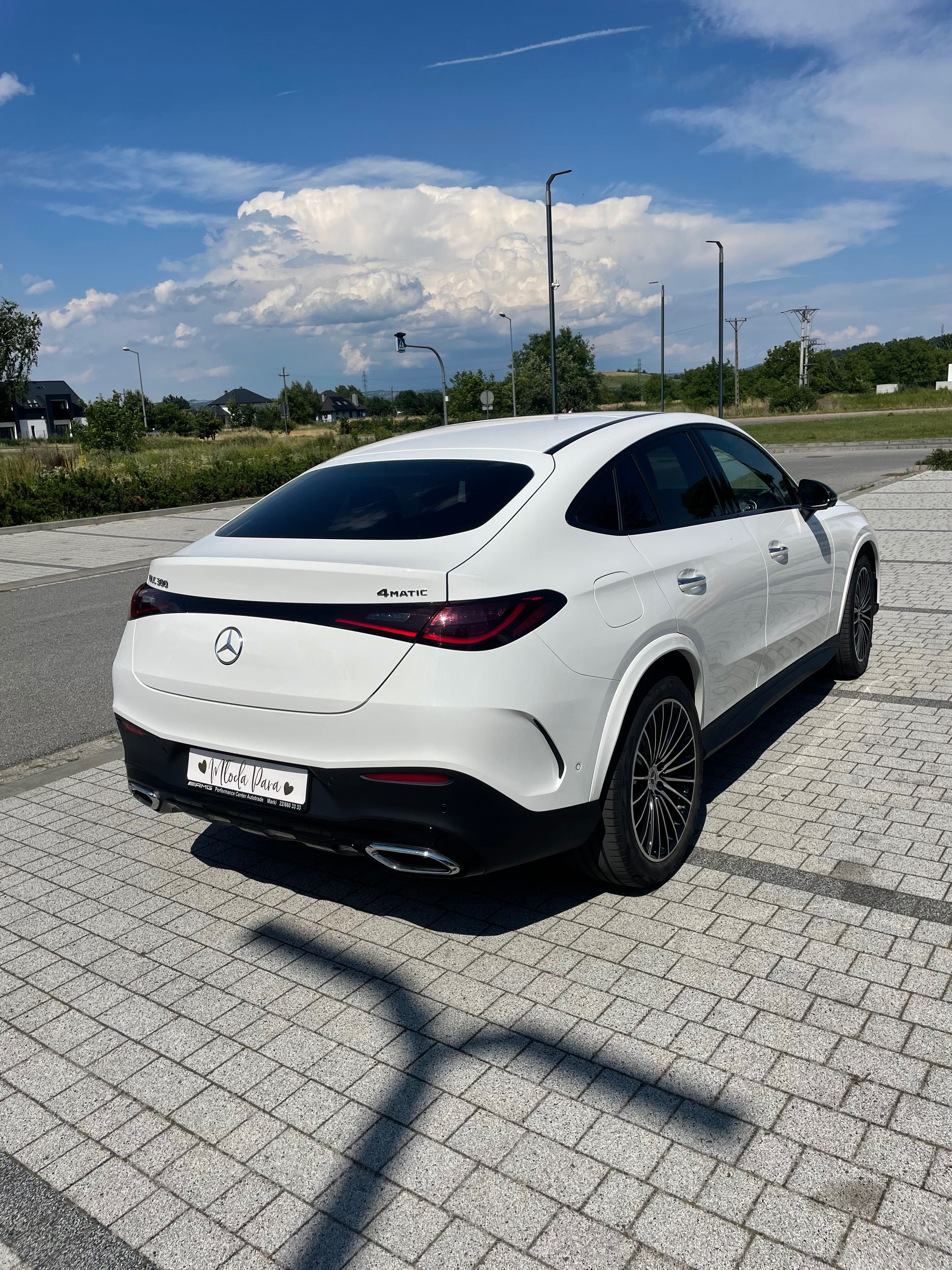 Auto do ślubu Mercedes Glc