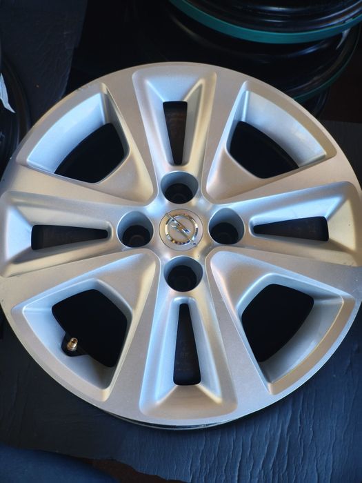 Felgi stalowe struktury 15 Opel Corsa Adam - 4x100
