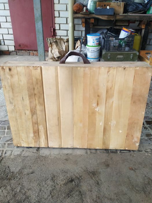 Продам  стеллаж (или стол или кушетку).Многоцелевое изделие.