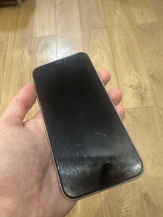 Iphone 11 64GB Stan bardzo dobry