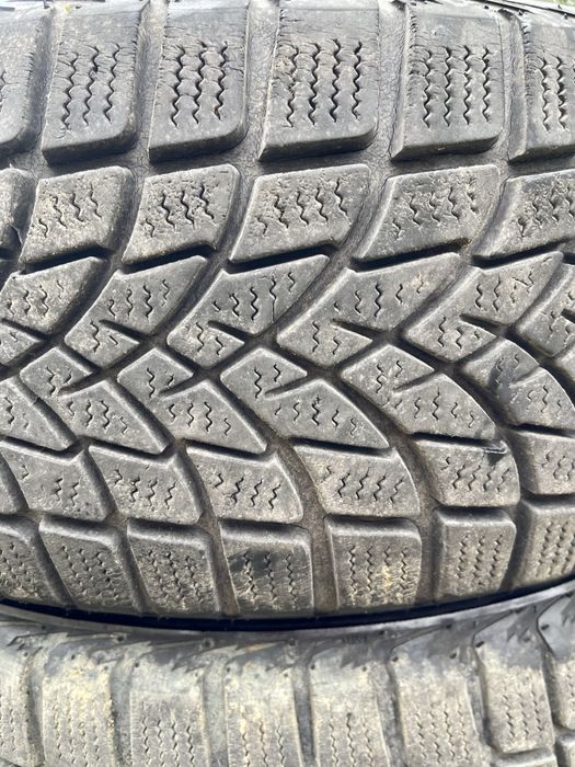 Opony zimowe Saetta Winter 205/55R16 91H  stan bdb
