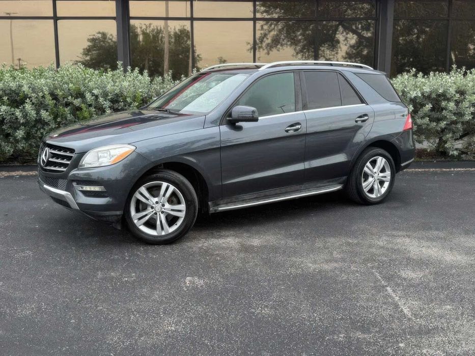 Mercedes-Benz M-Class ML 350 4MATIC      2013