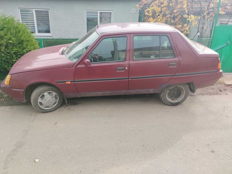 Автомобіль Slavuta