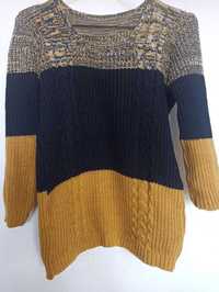 Kolorowy sweter zimowy