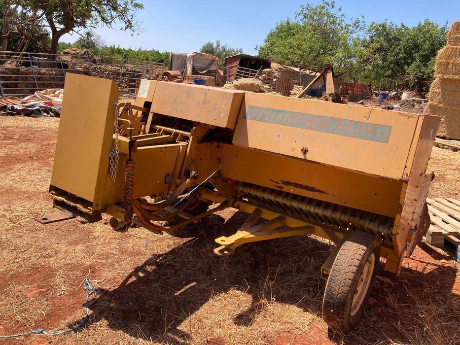 Enfardadeira em bom estado