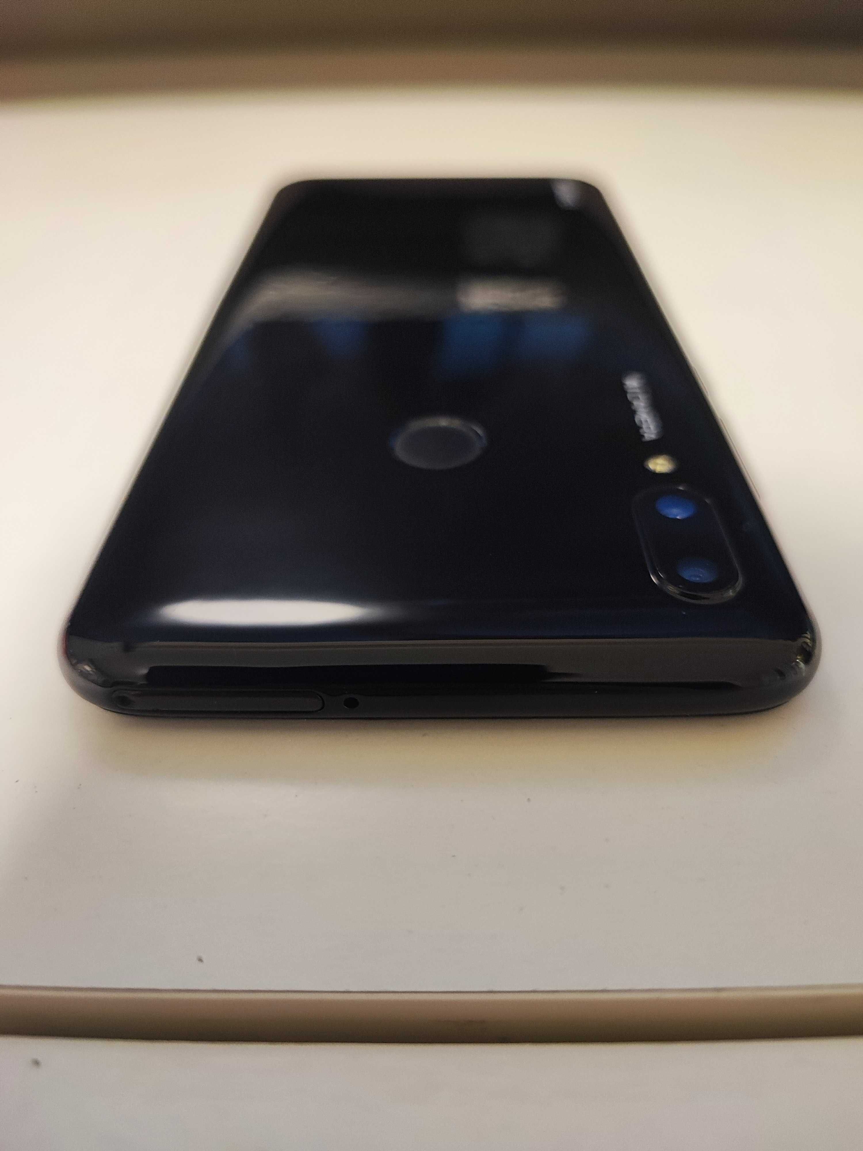 Huawei P Smart 3/64GB Black NFC (POT-LX1) состояние нового