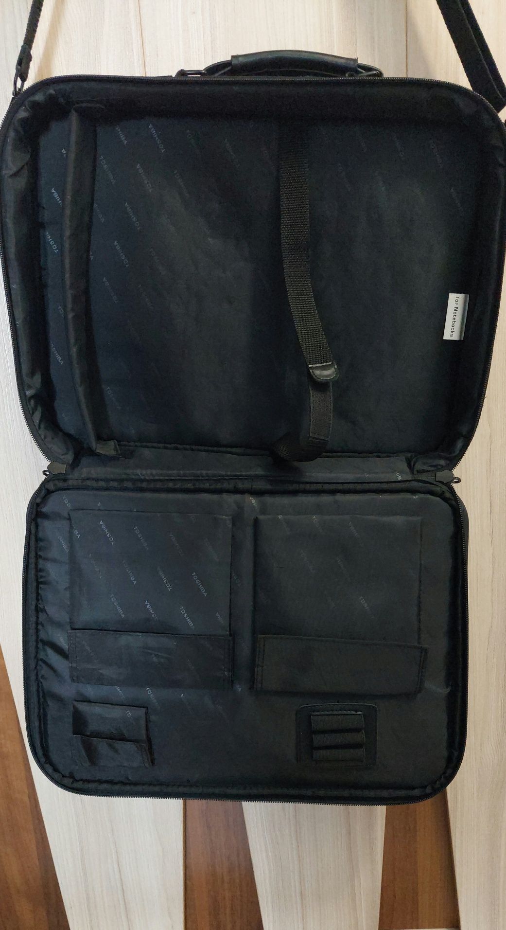 Torba na laptopa Toshiba