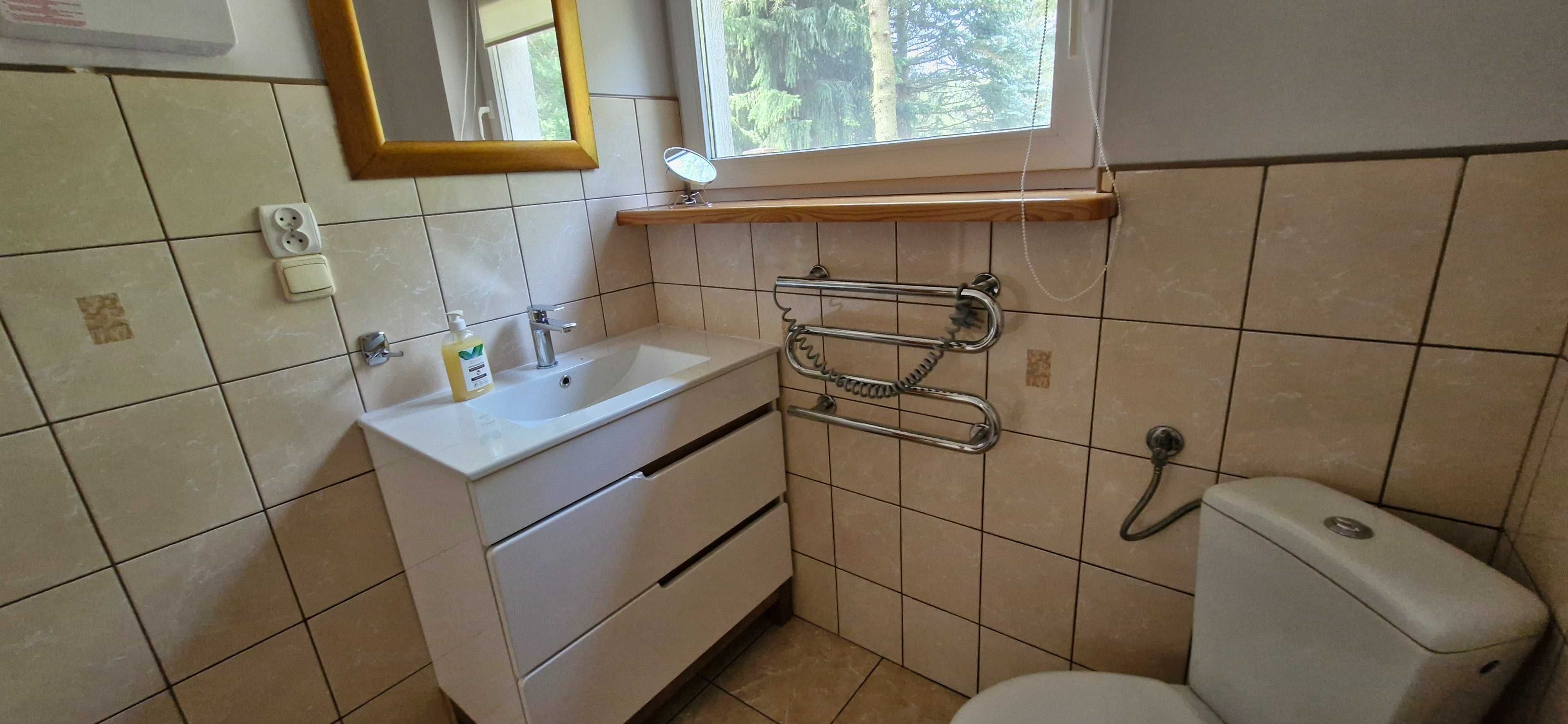 Domek letniskowy w Gulbitach nad jeziorem Narie.