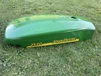 Maska traktorka ogrodniczego john deere 2520