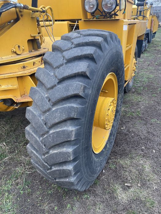 Фронтальный погрузчик UN 053  продам