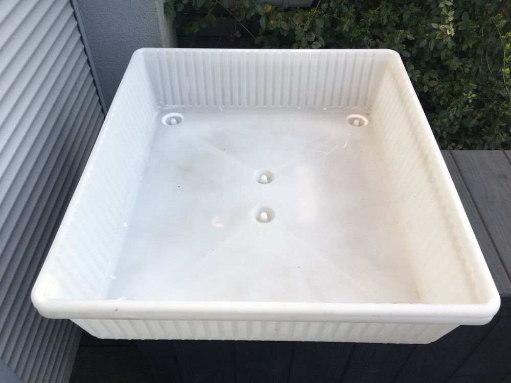 Ikea pojemnik biały pod łóżko