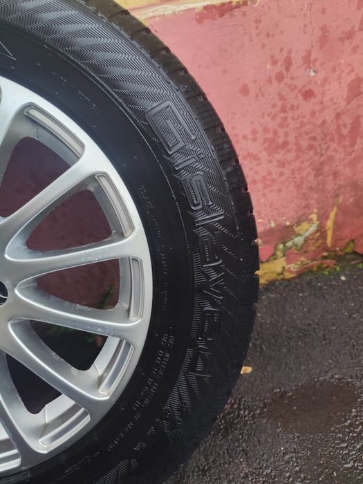 Шини зимові Gislaved 215/70 R16 на дисках