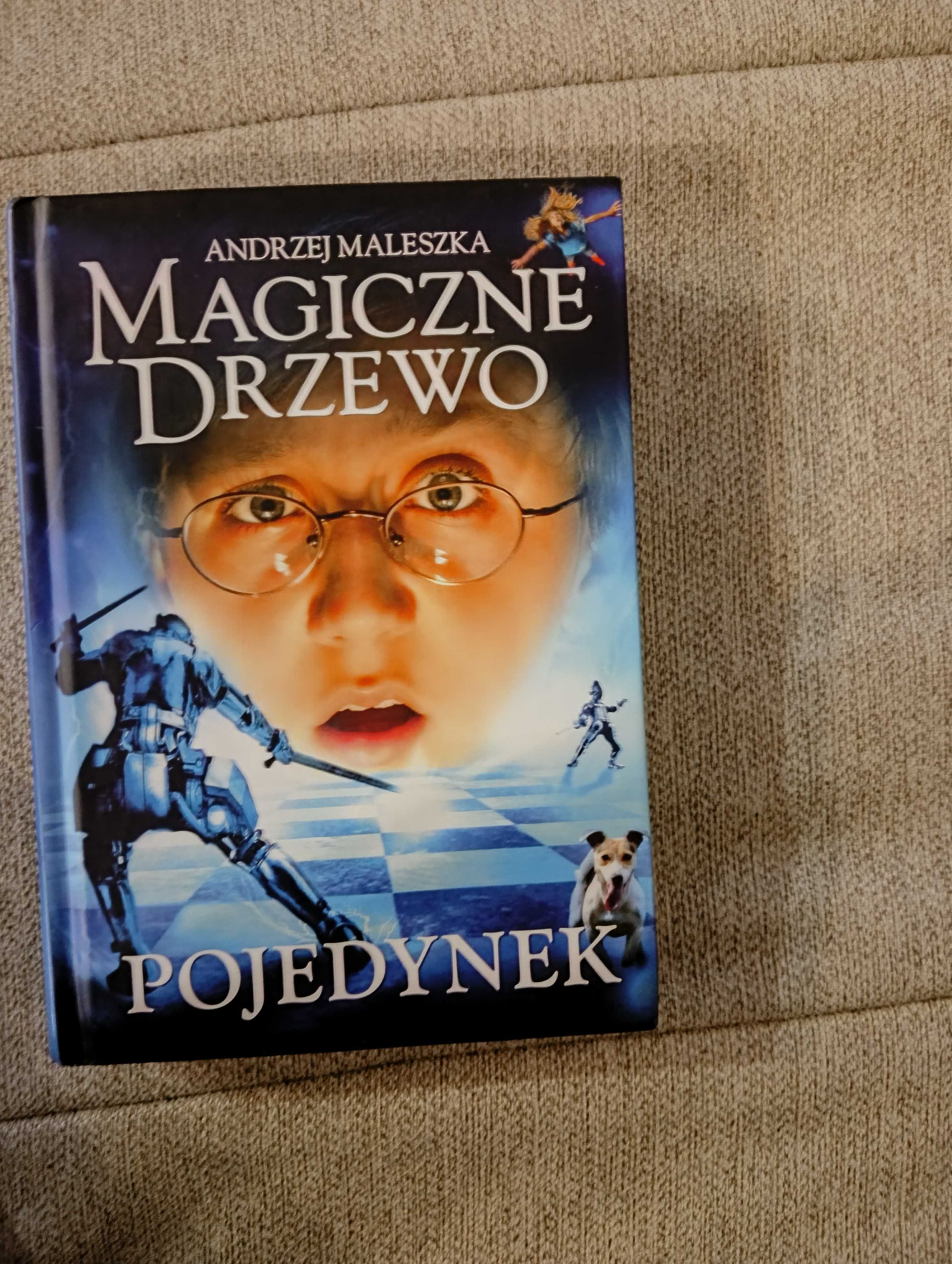 Książki magiczne drzewo :  ,,Pojedynek" i ,,Czerwone krzesło"