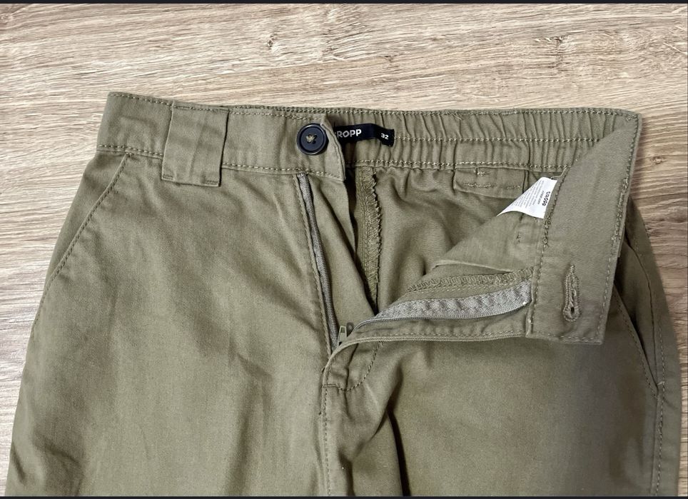 Стильні штани Cropp, розмір 32 (XS)