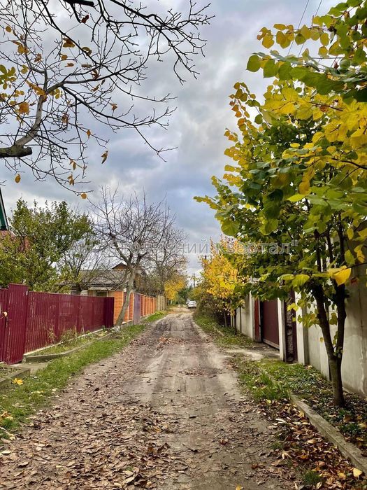 Продаж дачи та ділянки вул.Садова-131 метро Славутич