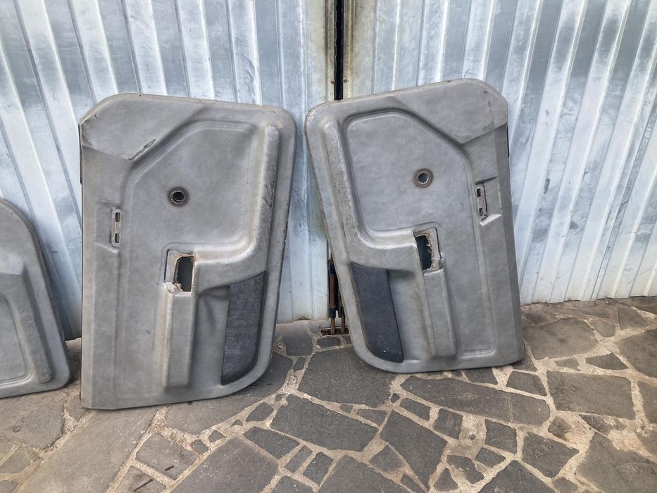 Карти Дверей шкіряні Москвич 2141