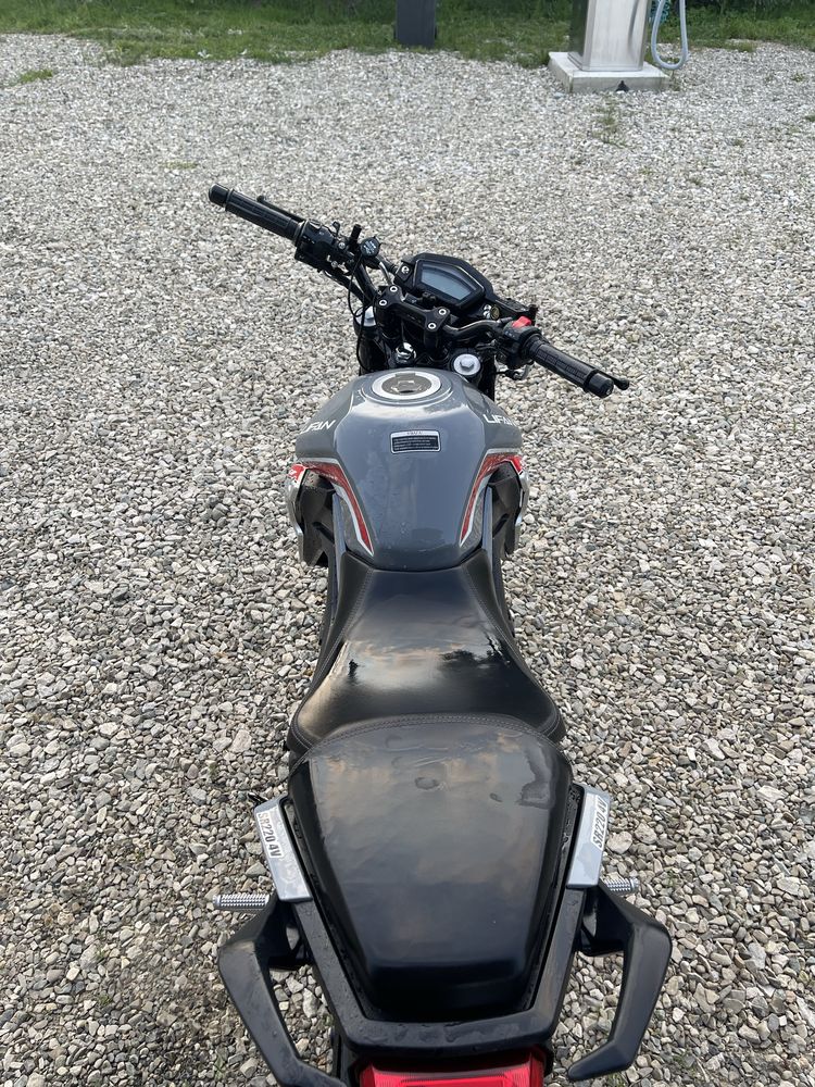 Lifan sr220.