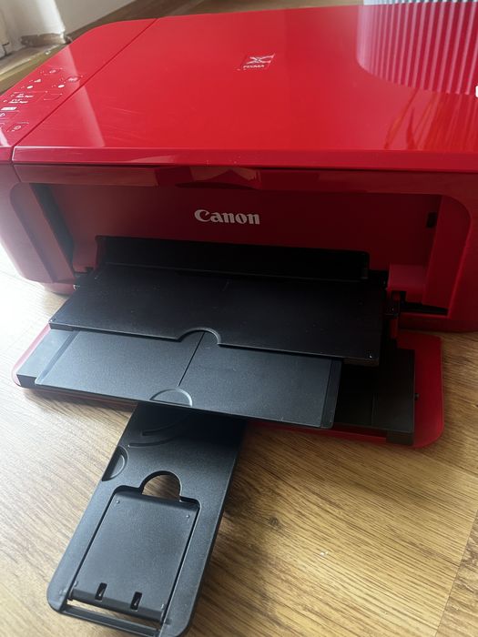 Drukarka Canon drukuje zdjęcia