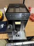 Ekspres do kawy Delonghi ecam 44.66x