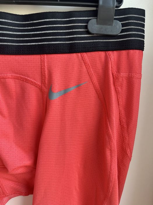 Подшортники, велосипедки, лосины Nike