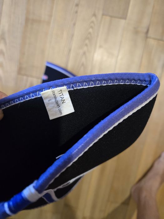 Наколінники Titan