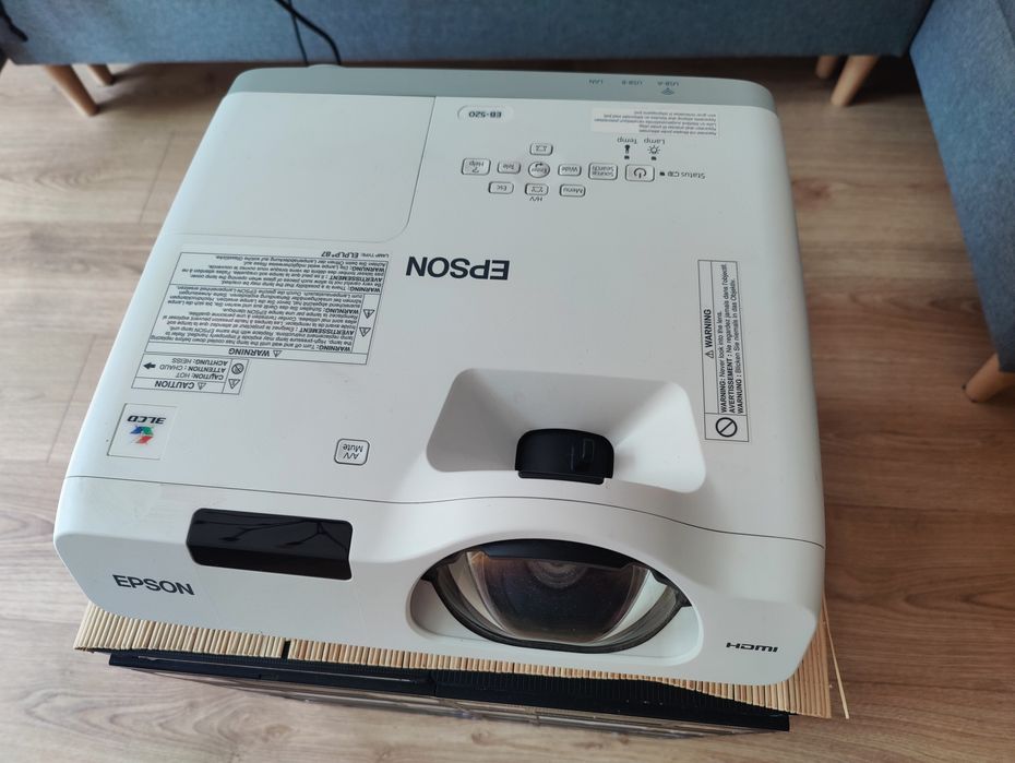 Epson eb520 projektor krótko rzut krótkoogniskowy rzutnik hdmi